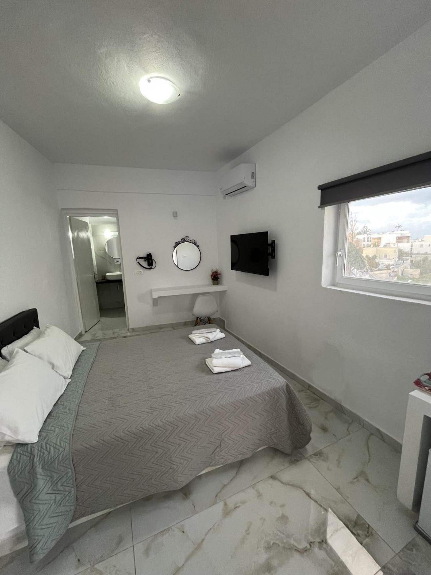 Stella Nomikou Apartments Firostefani Exteriör bild